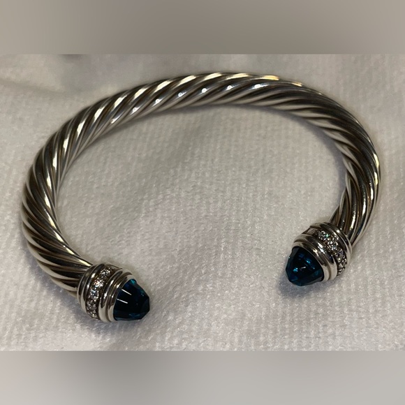Cable Classic Bracelet in Sterling Silver with deep Blue and Pave Diamonds - Picture 10 of 12